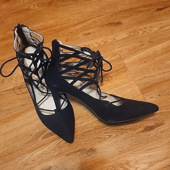 Material Girl Shoes - Picture 5 of 8